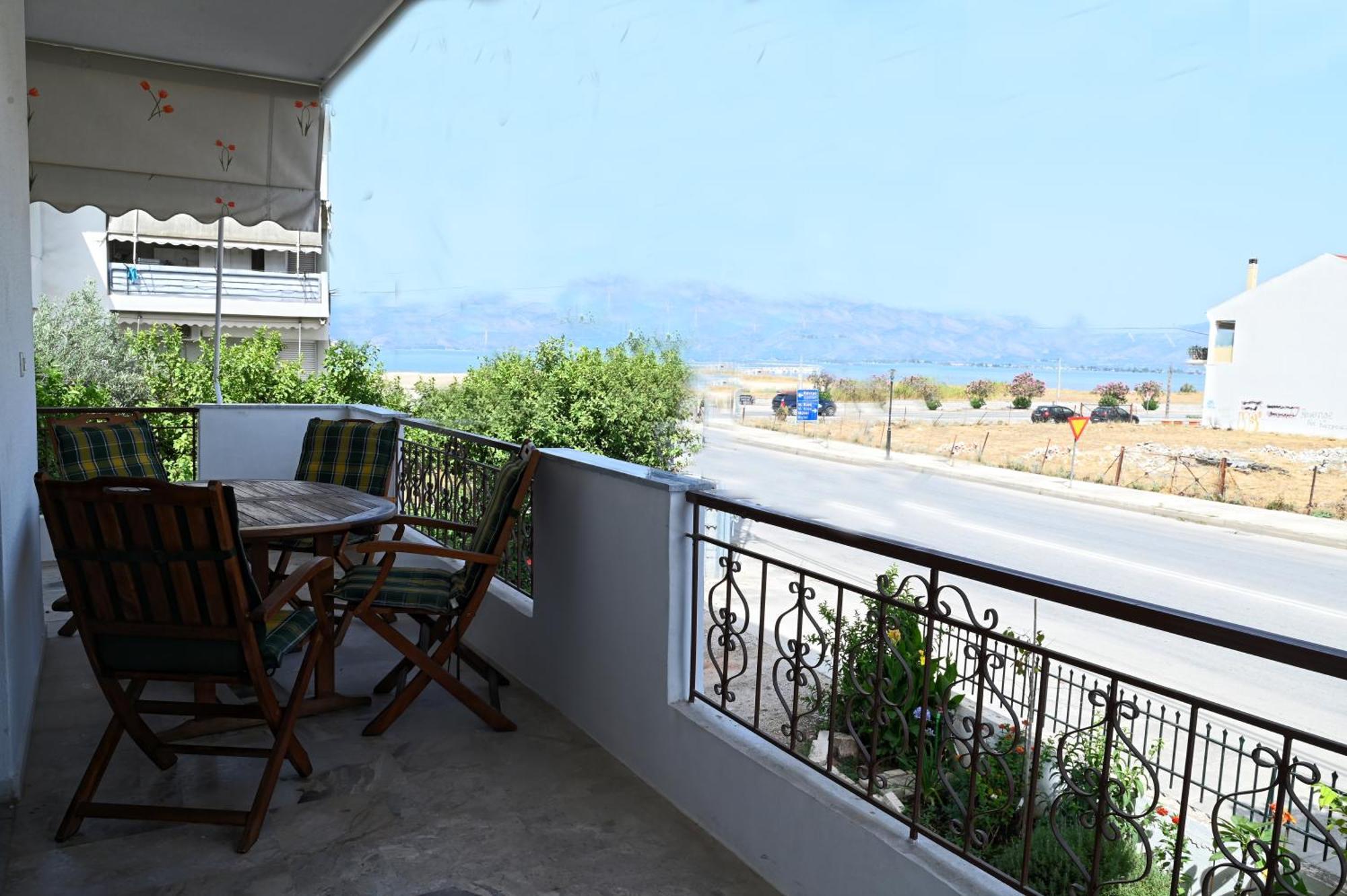 Twins Apartment Nafplion Exteriör bild